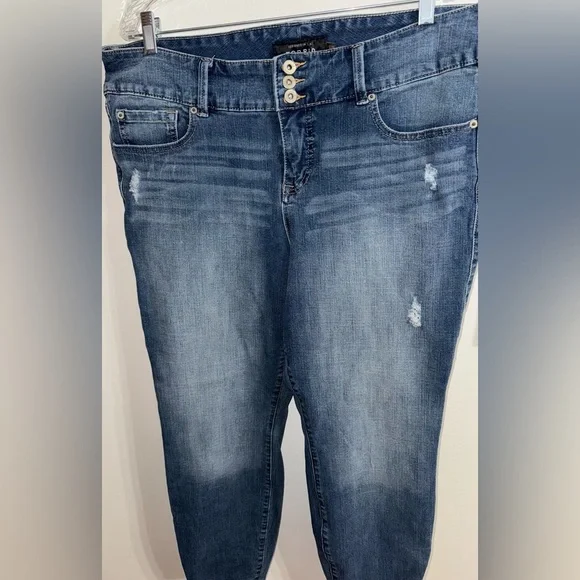 Torrid Classic Blue Denim Jeggings Jeans - Picture 1 of 6